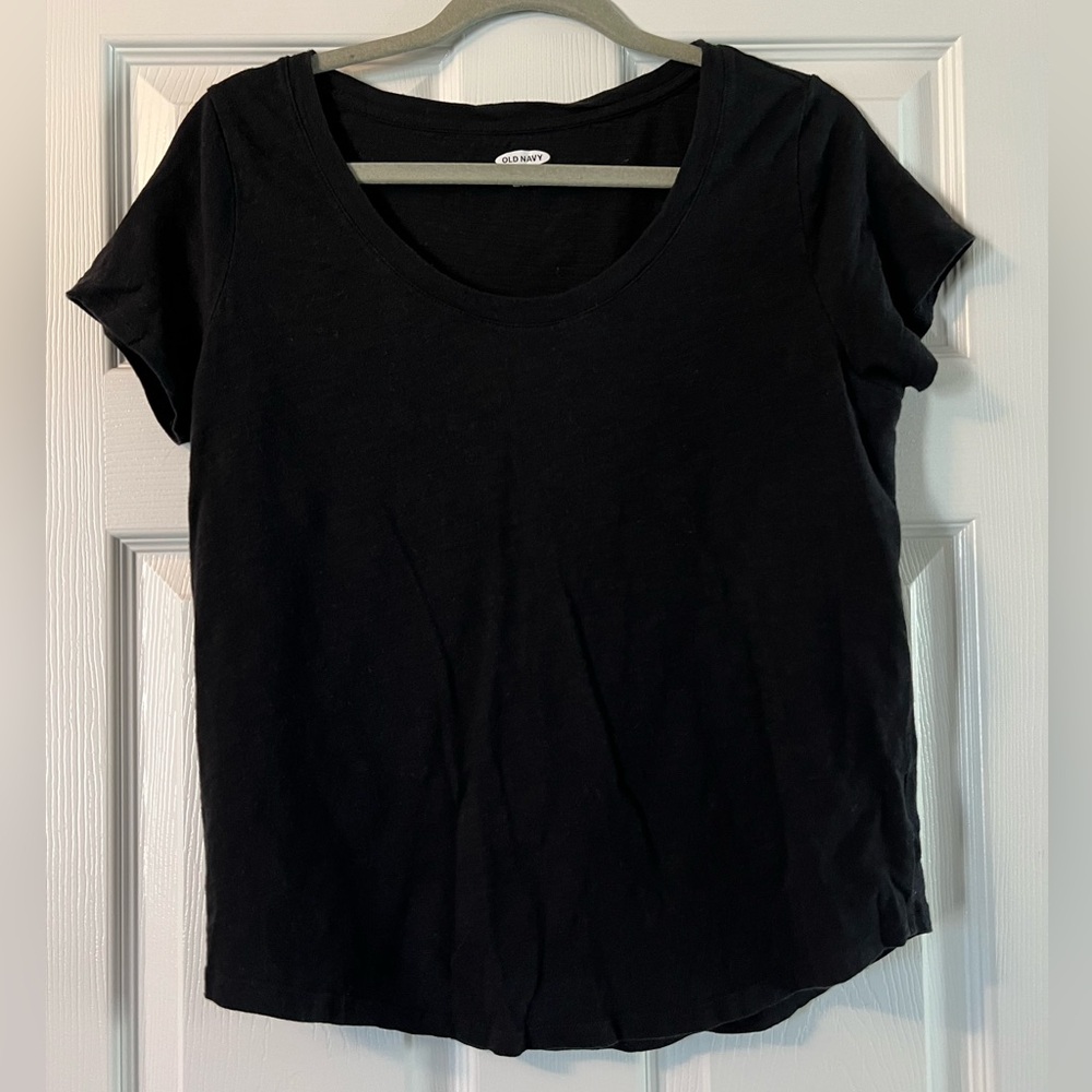 Slim Fit Old Navy Tank, Black, Size Small.